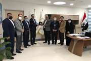نشان خادمی افتخاری حرم حضرت امام حسین (ع) به رئیس دانشگاه علوم پزشکی تهران اهدا شد